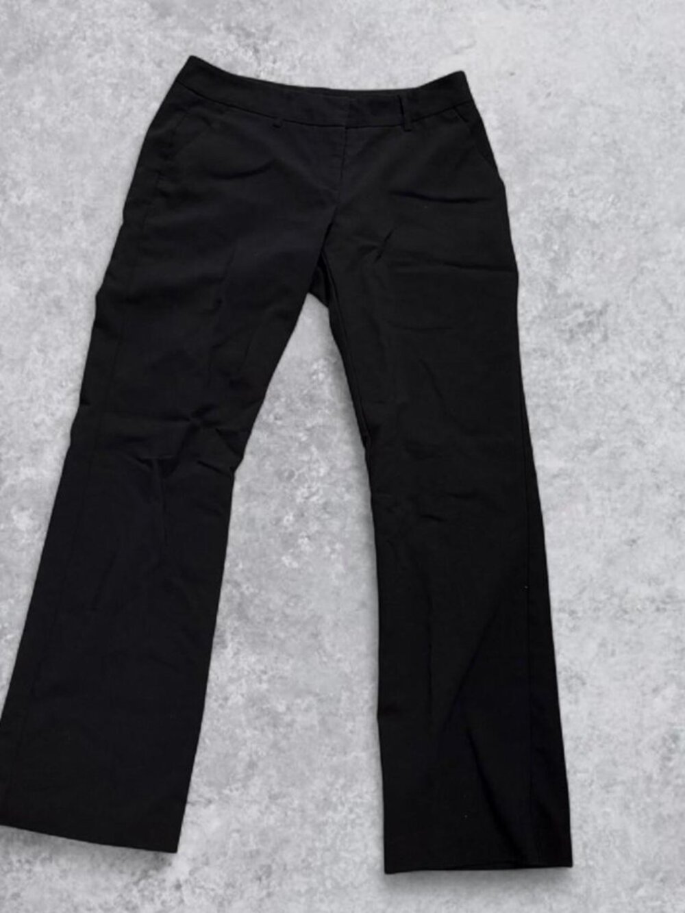 Apt. 9 black business pants - size 6. Polyester & spandex blend.